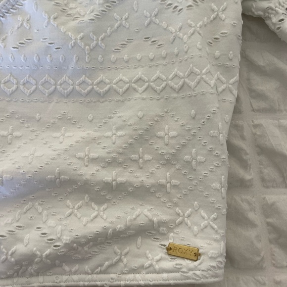 Roxy white embossed swim top - Picture 3 of 9